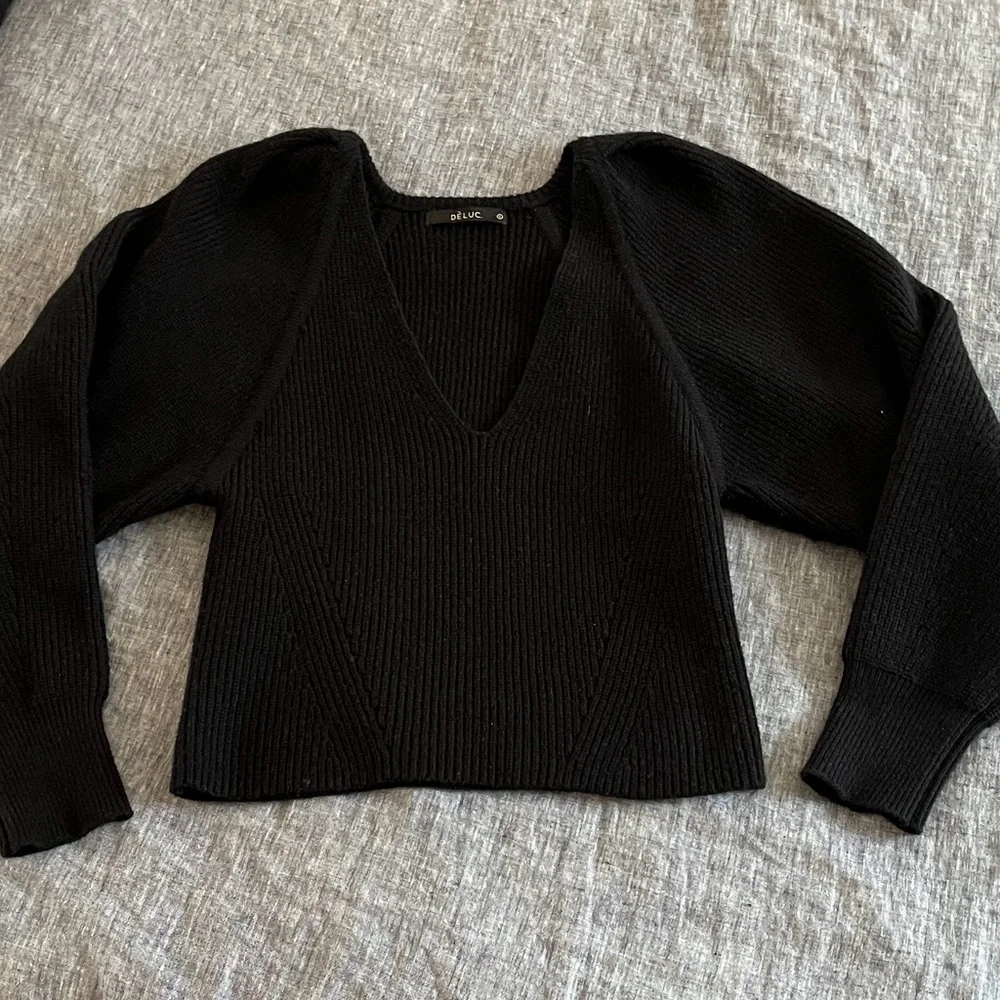 Deluc deep V-Neck Ribbed Sweater - Picture 1 of 7